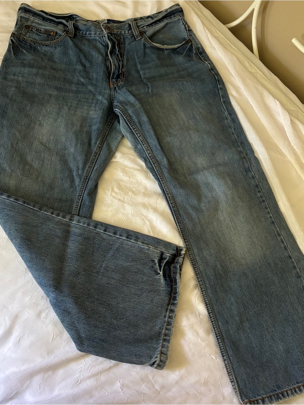 Aeropostale Men's 34x30 Benton Original Bootcut Medium Wash Jeans